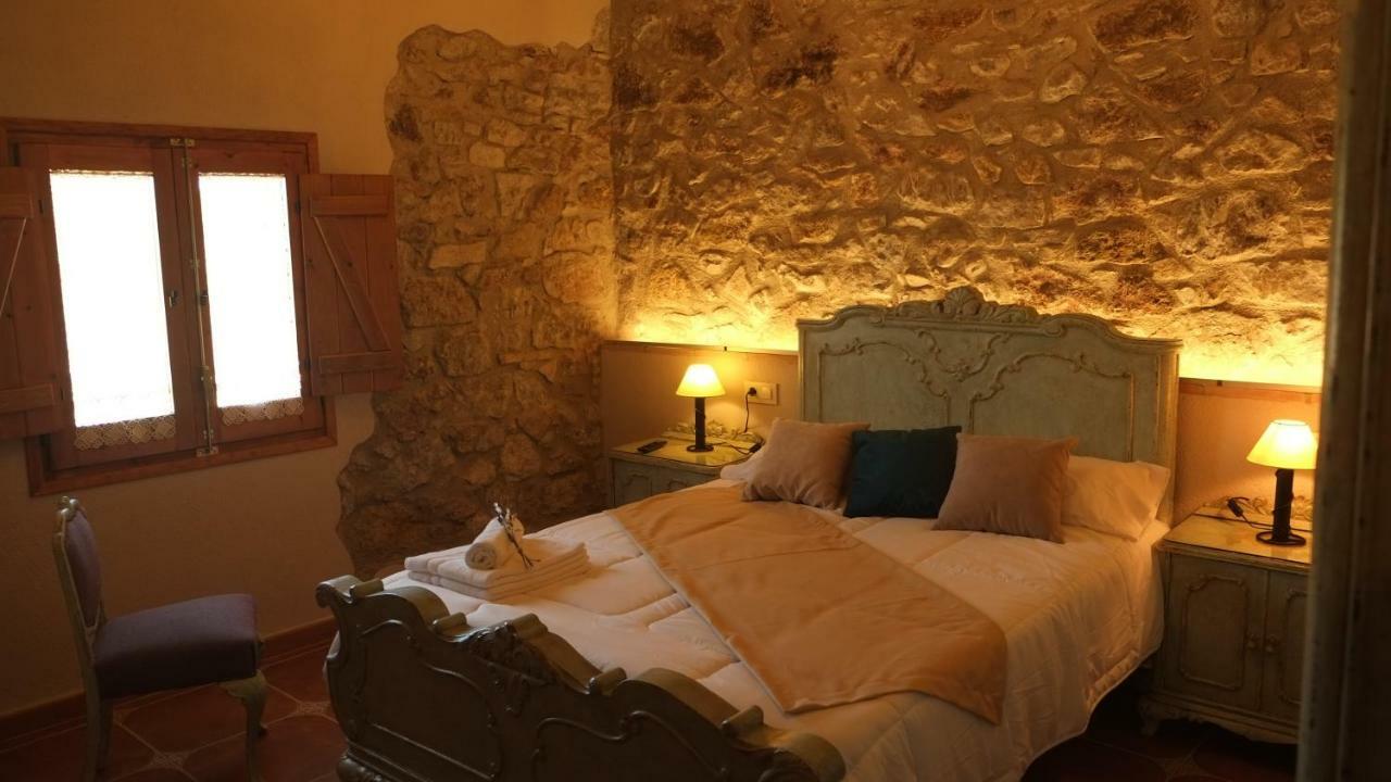 La Masia De Montpedros Пералада Екстериор снимка